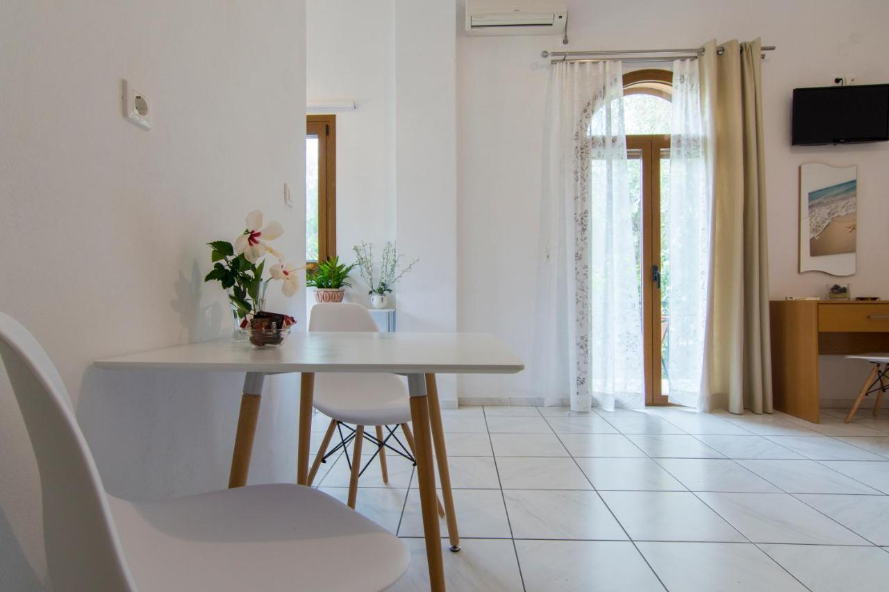 Natsios Apartments Vlachopoulátika Εξωτερικό φωτογραφία